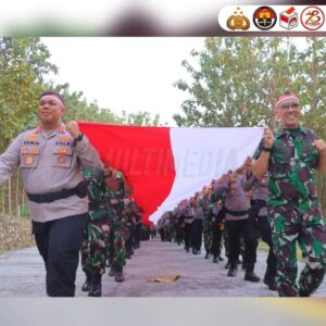 TNI-Polri Gelar Kirab Bendera Merah Putih Sepanjang 79 Meter