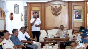 Lepas Kontingen PON XXI , Bupati Marwan Minta Para Atlet Untuk Tampil Maksimal