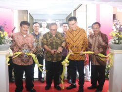 RESMIKAN PASAR MODERN TERMINAL CIBADAK, BUPATI SUKABUMI YAKIN AKAN BERKEMBANG PESAT