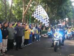Pelepasan Tim Kirab Bangga Kencana Bupati” Bagikan Sembako Kepada Keluargga Beresiko Stunting