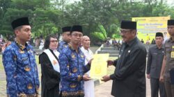 Bupati Mengambil Sumpah Janji Jabatan 1.106 PPPK Di Lapangan Canghegar