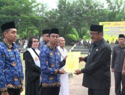 Bupati Mengambil Sumpah Janji Jabatan 1.106 PPPK Di Lapangan Canghegar