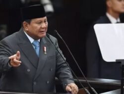 Prabowo Komitmen Ambil Tanggung Jawab Penuh Atas Layanan Whoosh